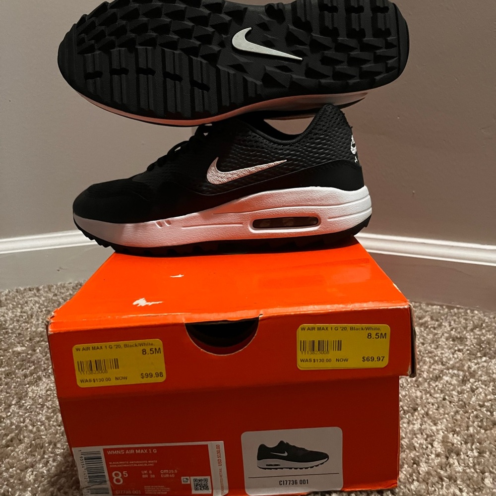 Nike Air Max 1 G Women's Black and White GOLF Shoes - worn once (not on a course